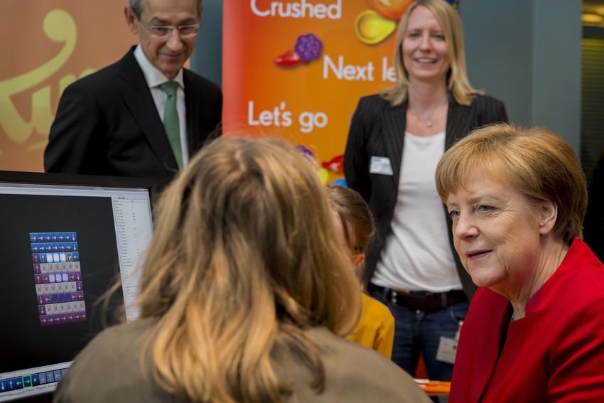 2016 war auch Bundeskanzlerin Angela Merkel beim Auftakt mit dabei. (Foto: Kompetenzzentrum Technik-Diversity-Chancengleichheit e.V.)